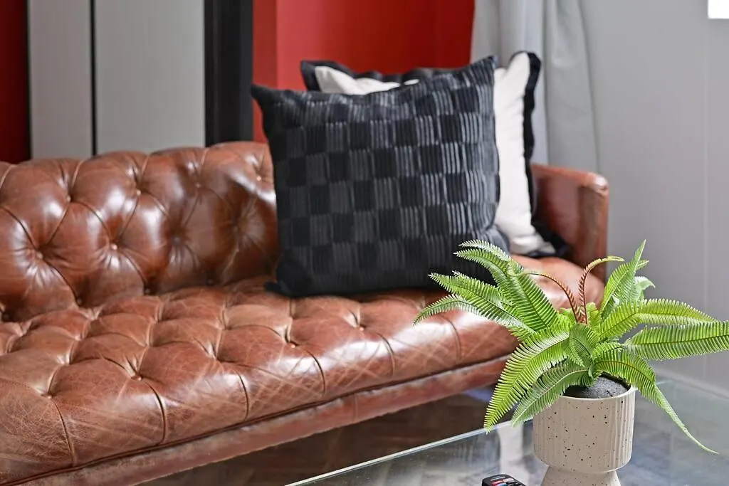 Ella - Chic Studio Living In Central Cape Town 0*,